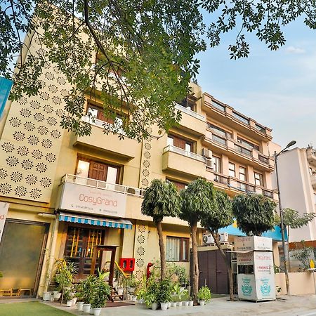 Cosy Grand, Chanakyapuri By The Cosy Hotels Nuova Delhi Esterno foto