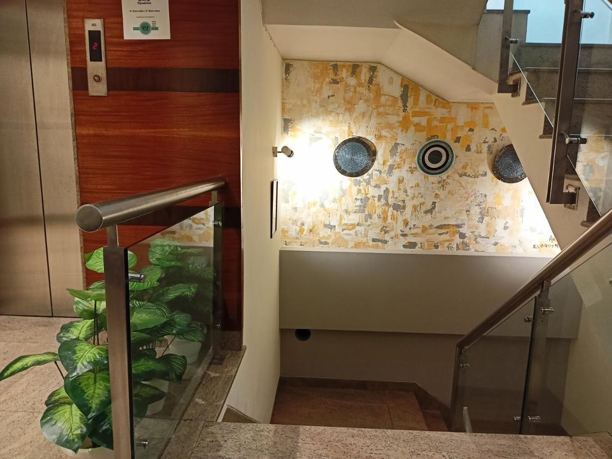 Cosy Grand, Chanakyapuri By The Cosy Hotels Nuova Delhi Esterno foto