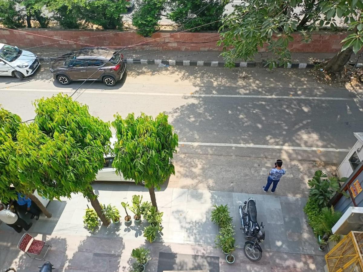 Cosy Grand, Chanakyapuri By The Cosy Hotels Nuova Delhi Esterno foto