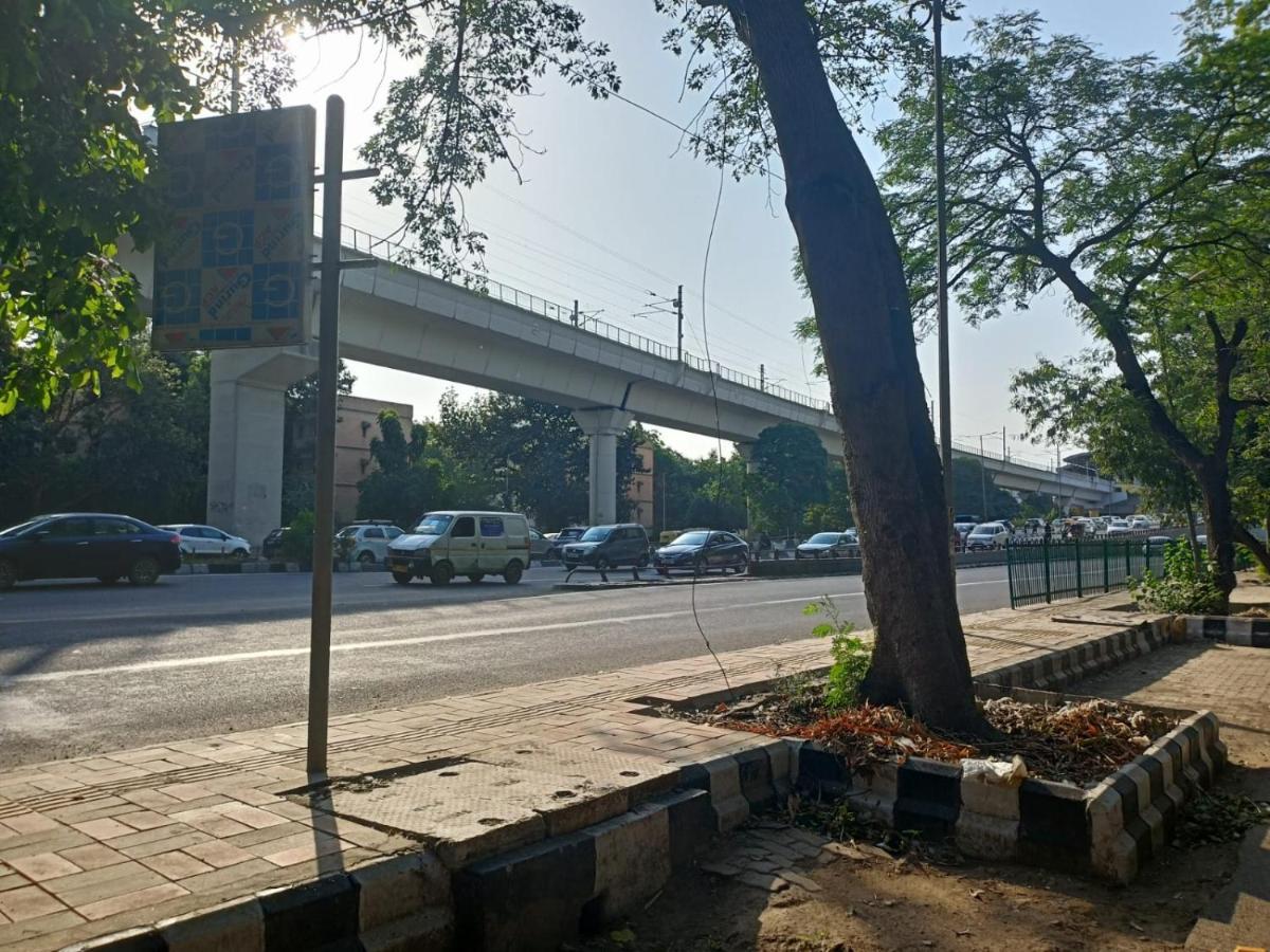 Cosy Grand, Chanakyapuri By The Cosy Hotels Nuova Delhi Esterno foto