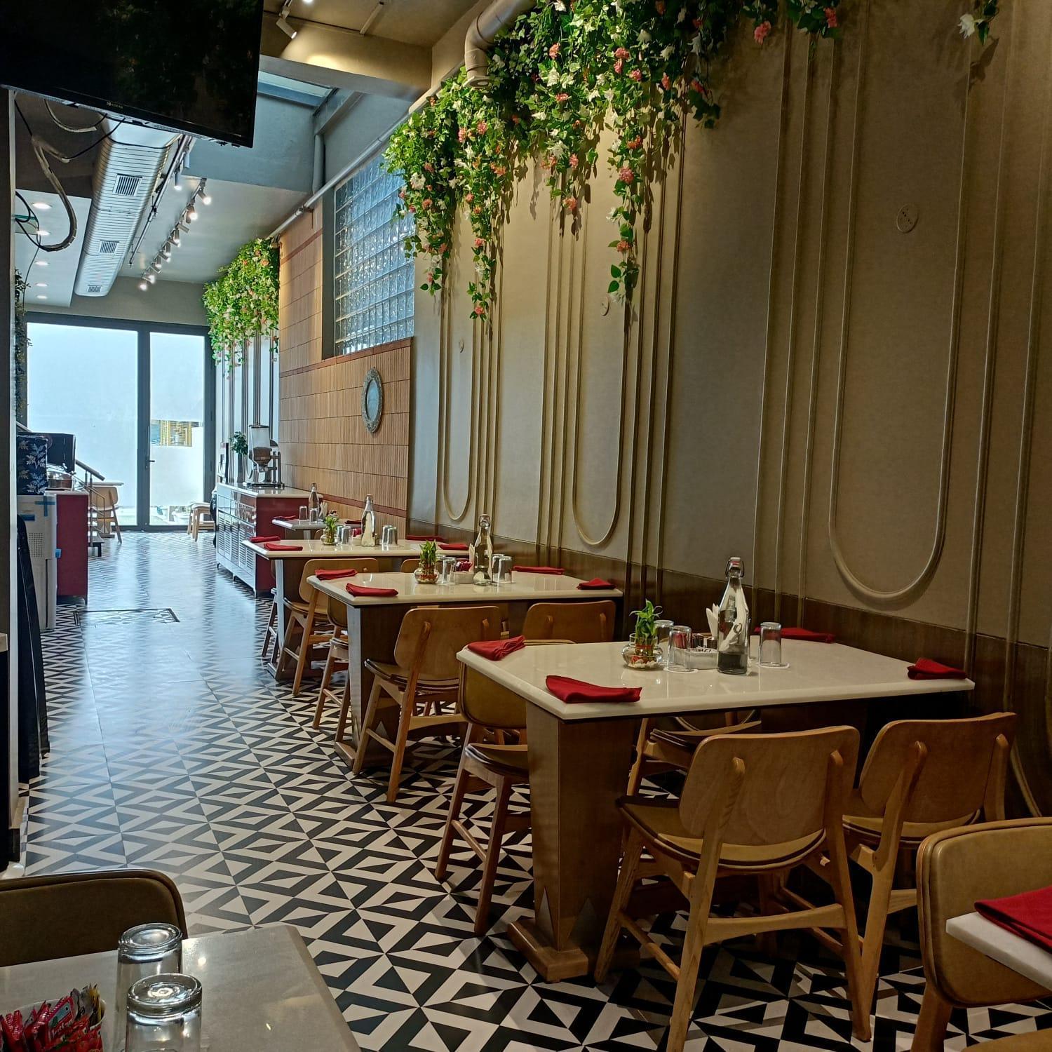 Cosy Grand, Chanakyapuri By The Cosy Hotels Nuova Delhi Esterno foto