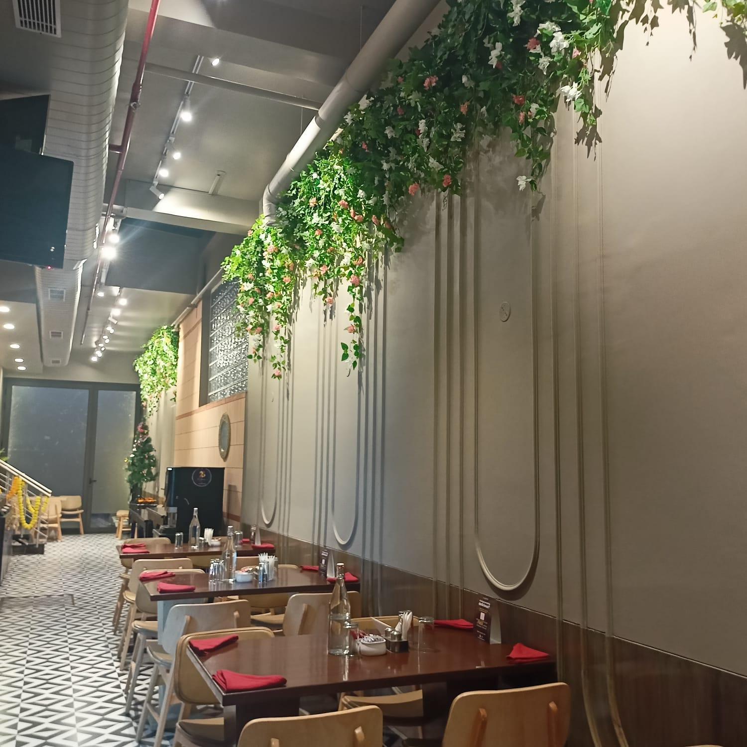 Cosy Grand, Chanakyapuri By The Cosy Hotels Nuova Delhi Esterno foto