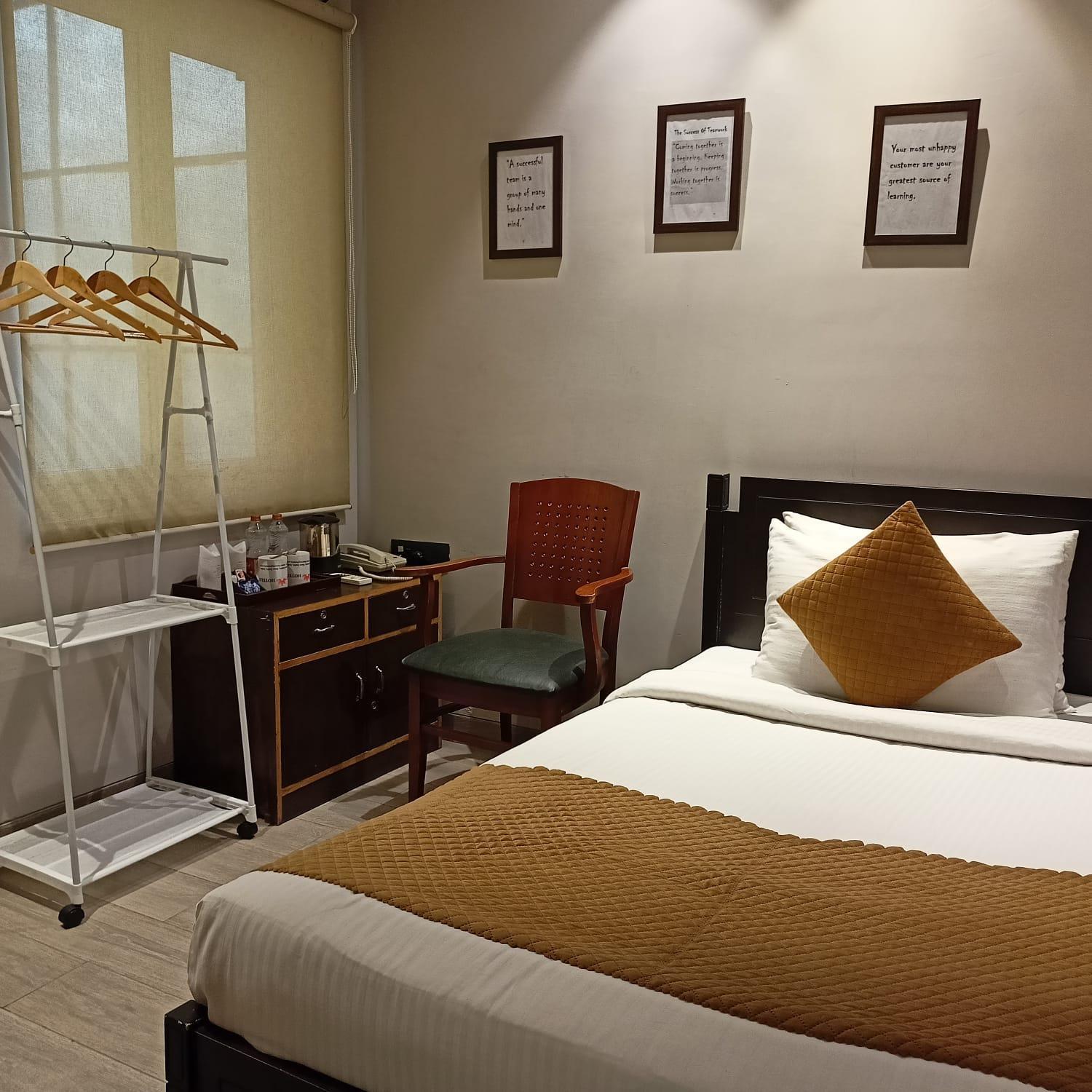 Cosy Grand, Chanakyapuri By The Cosy Hotels Nuova Delhi Esterno foto